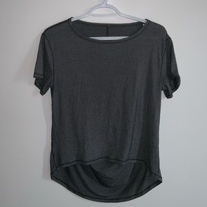 Lululemon t-shirt